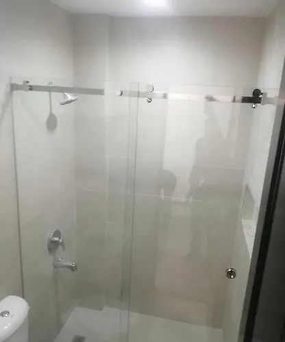 Bright & Modern 2-bedroom In Vine Residences Quezon At The Back Of Sm Novaliches *