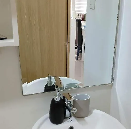Bright & Modern 2-bedroom In Vine Residences Quezon At The Back Of Sm Novaliches *